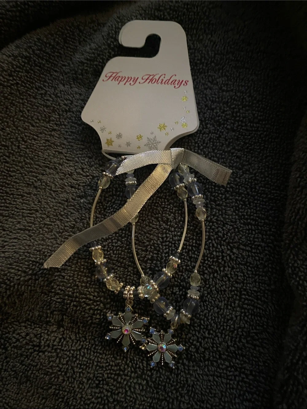 Holiday Bracelet set. Beautiful silver-tone with sparkly stones.